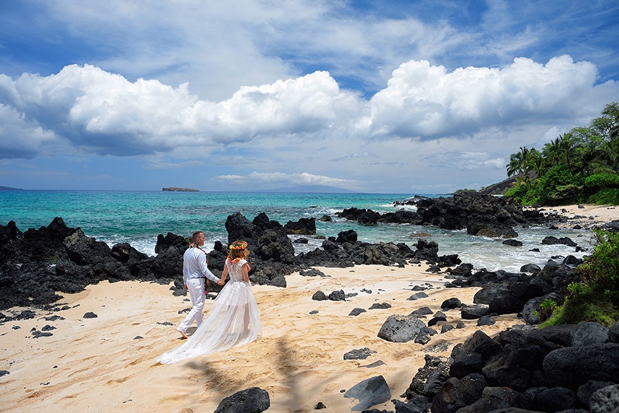 Gorgeous Maui Beach Weddings Maui Wedding Planning By Ahw
